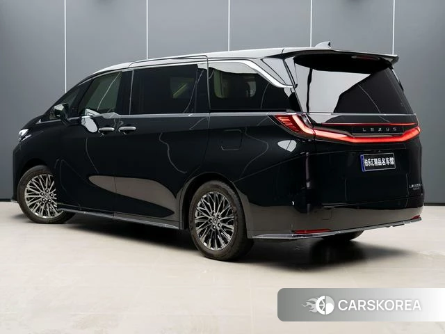 Lexus LM id 3939360 из Китая 11