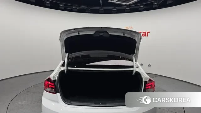 Hyundai The New Avante AD id 3760692 из Кореи 11