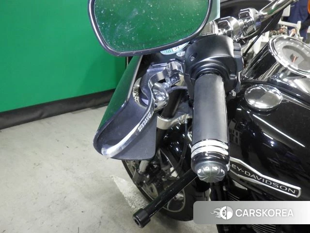 Проданный Harley-Davidson Softail Sport Glide FLSB1750 id 4190614 из Японии, фото 11