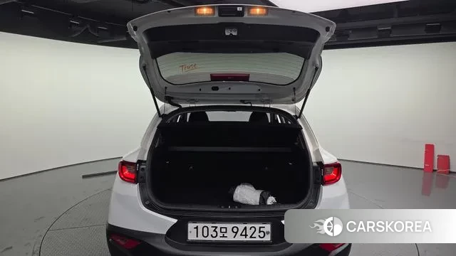 Kia Stonic id 3319261 из Кореи 11