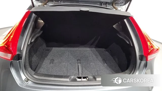 Volvo V40 id 3687644 из Кореи 11