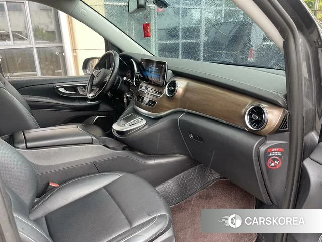 Mercedes-Benz V-class id 4359633 из Китая 11