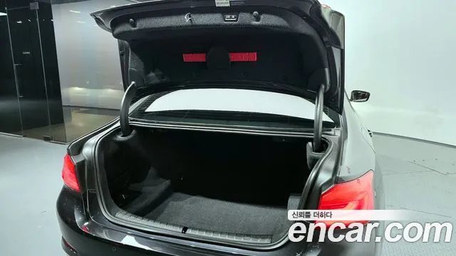 BMW 5 Series (G30) id 2384672 из Кореи 11