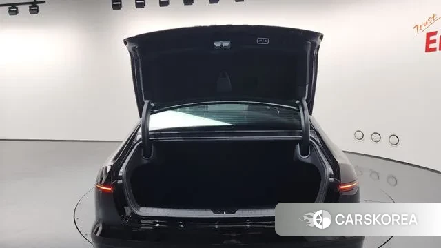 Hyundai Grandeur (GN7) id 3400255 из Кореи 11