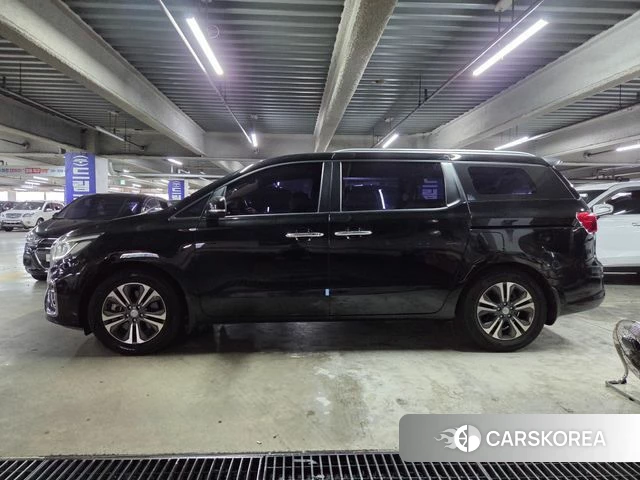 Kia The New Carnival id 4652104 из Кореи 11