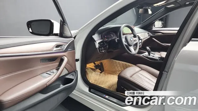 BMW 5 Series (G30) id 2649599 из Кореи 11