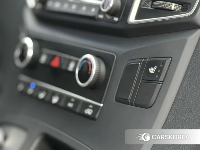 Hyundai The New Grand Starex id 3792478 из Кореи 11