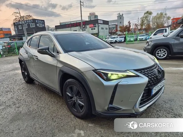 Lexus UX250h id 3415875 из Кореи 11