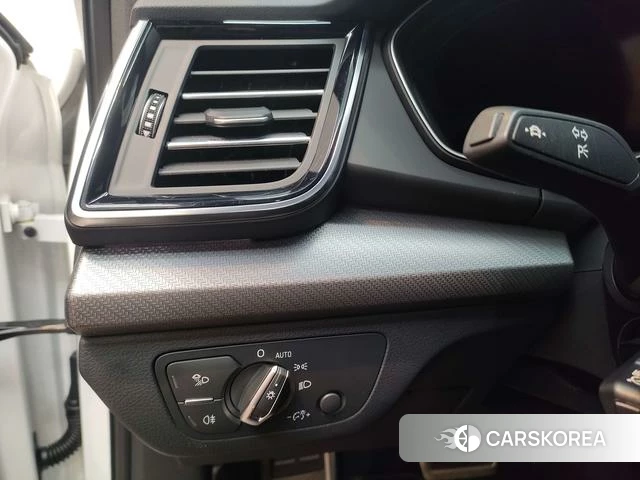 Audi Q5L id 4261431 из Китая 11