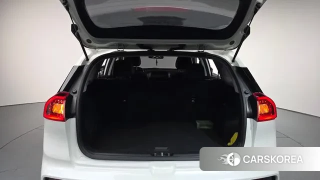 Kia Niro EV id 3071697 из Кореи 11