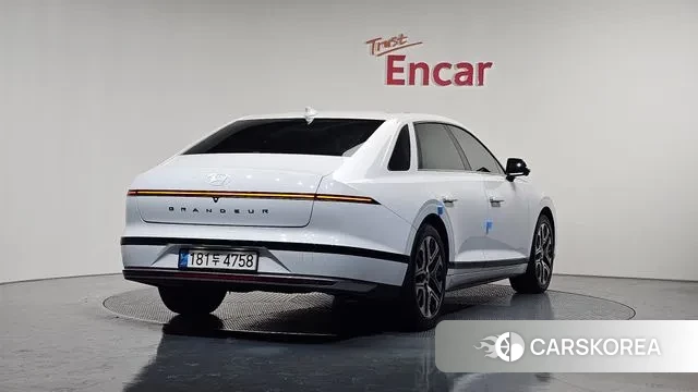 Hyundai Grandeur (GN7) id 3410855 из Кореи 12