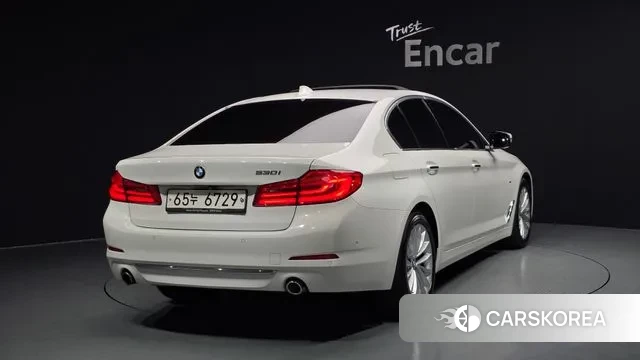 BMW 5 Series (G30) id 3505252 из Кореи 12