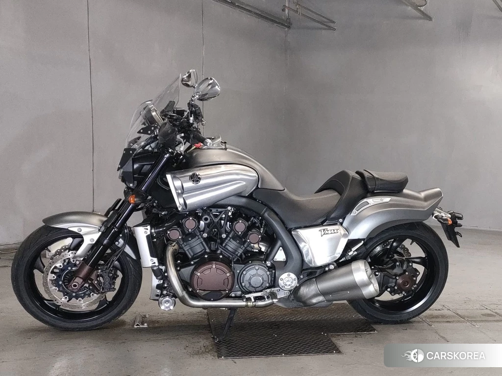 Проданный Yamaha V-MAX 2014 из Японии