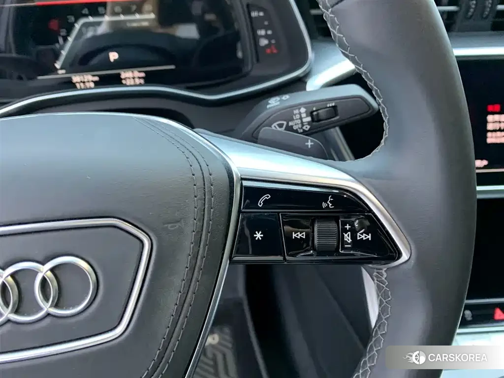 Audi A6L id 4644454 из Китая 12