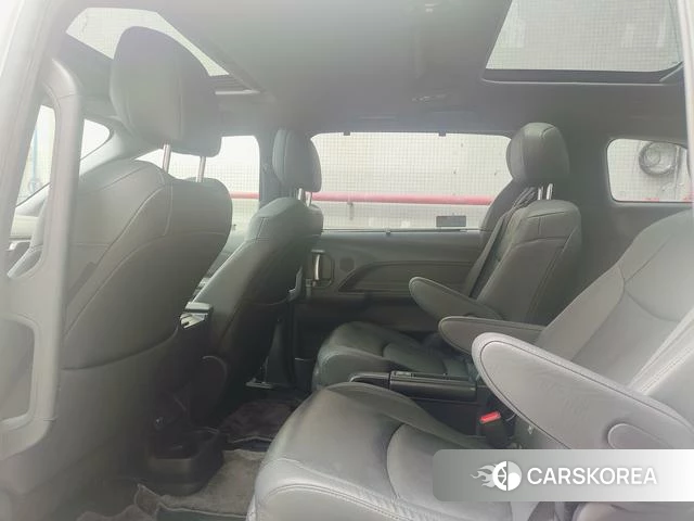 Toyota Saina id 4329024 из Китая 8