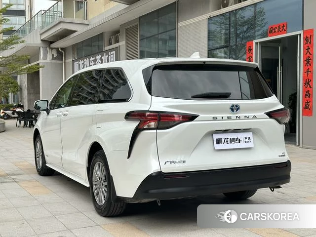 Toyota Saina id 4273624 из Китая 12