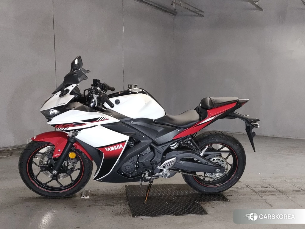 Проданный Yamaha YZF-R25 2016 из Японии, фото 2