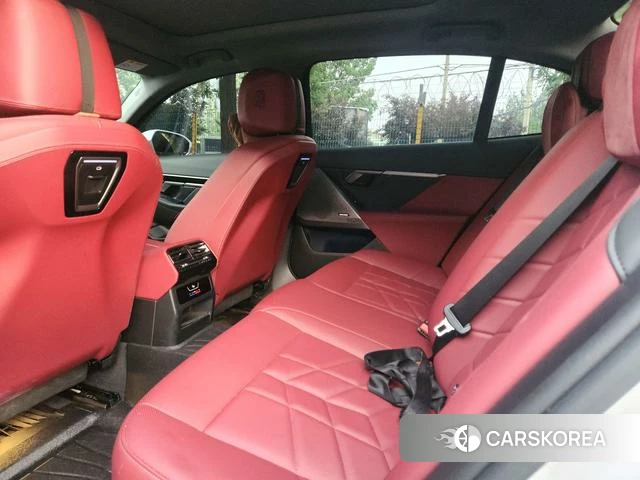 BMW 5 series id 4387672 из Китая 9
