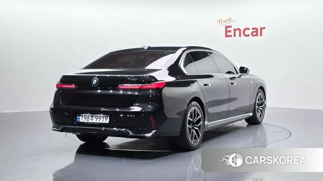 BMW 7 Series (G70) id 3832184 из Кореи 12