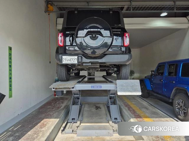 Ford Bronco 6th Generation 2024 Черный из Кореи, фото 2