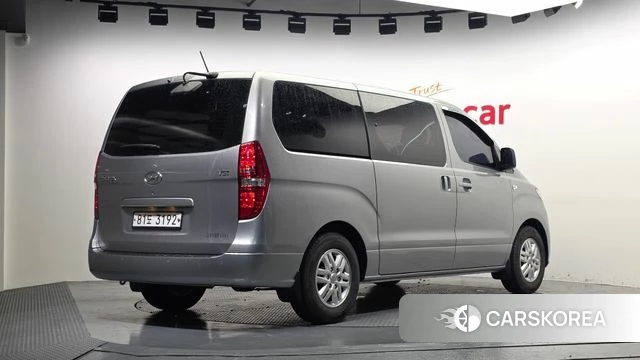Hyundai The New Grand Starex id 4563360 из Кореи 12