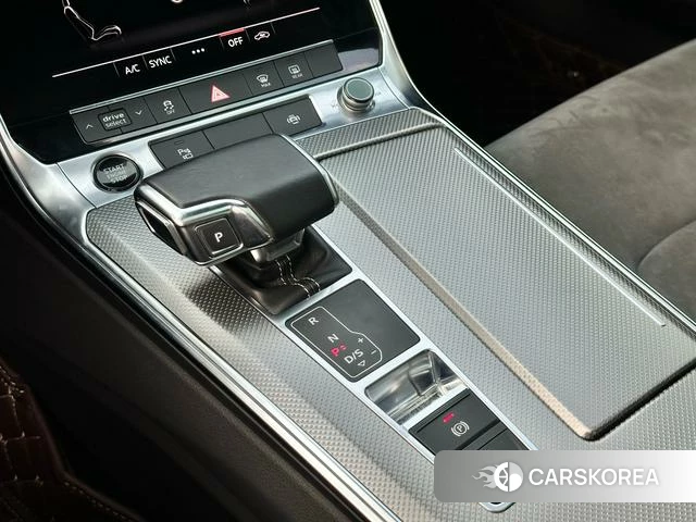 Audi A6L id 4298384 из Китая 11