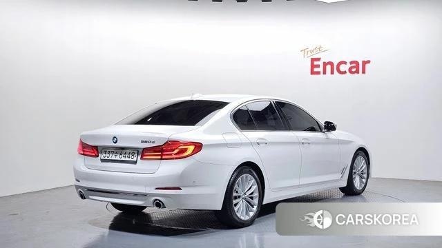 BMW 5 Series (G30) id 3844563 из Кореи 12