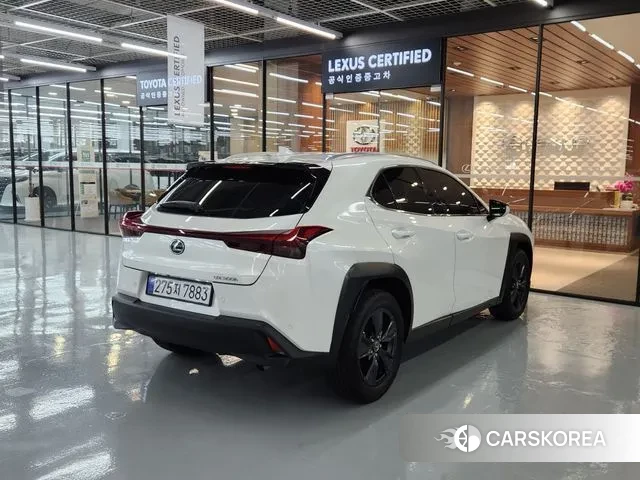 Lexus UX300h id 3365288 из Кореи 12