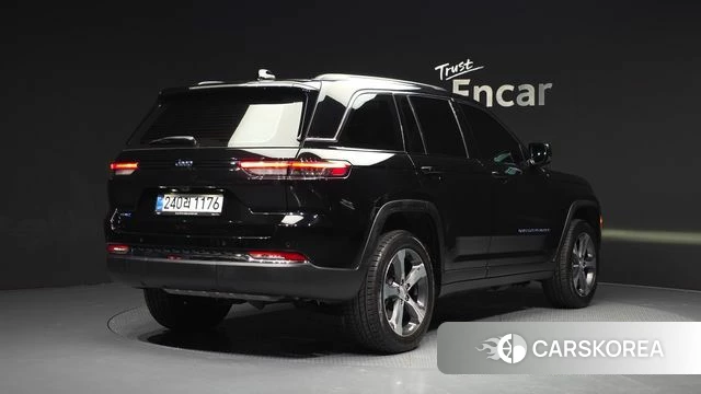 Jeep Grand Cherokee (WL) id 4381690 из Кореи 12
