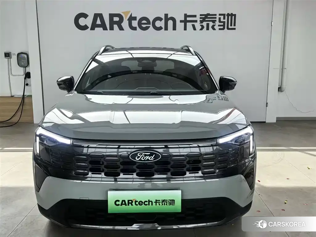 Ford Equator 2025 Silver/gray из Китая, фото 4