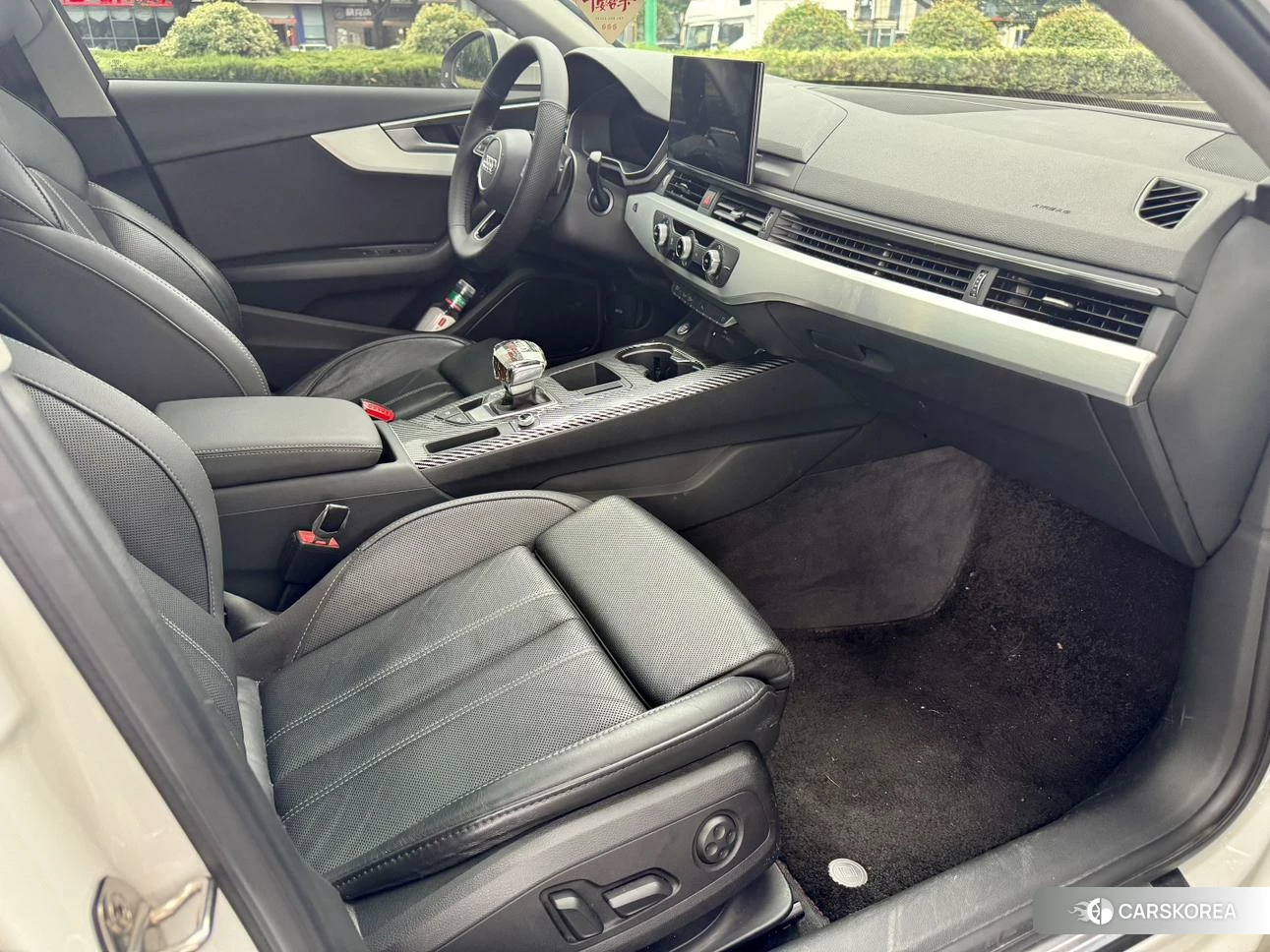 Audi A4L 2021 Белый из Китая, фото 2