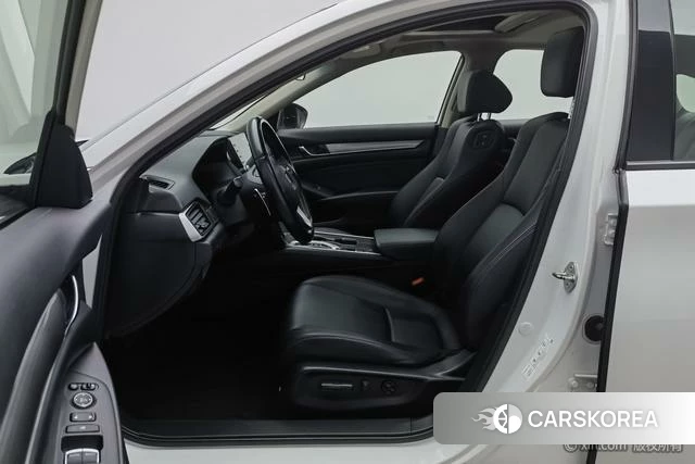 Honda Accord id 4258980 из Китая 12