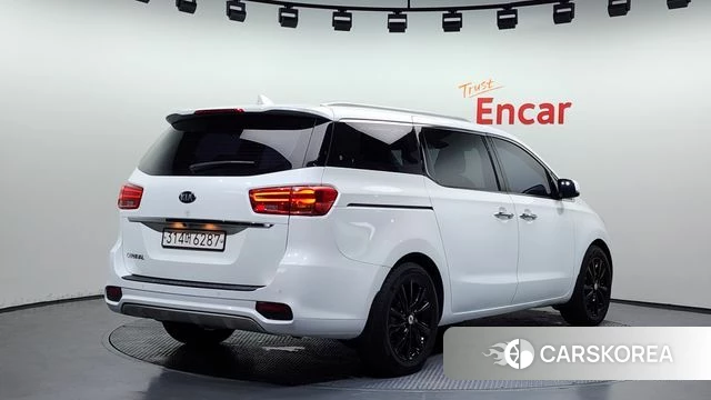 Kia The New Carnival id 4378086 из Кореи 12