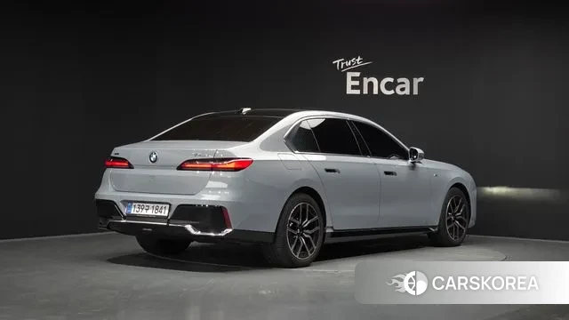 BMW 7 Series (G70) id 3058209 из Кореи 12