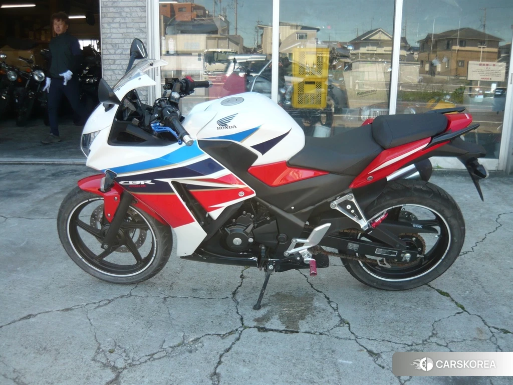 Проданный Honda CBR250R ABS 2016 из Японии