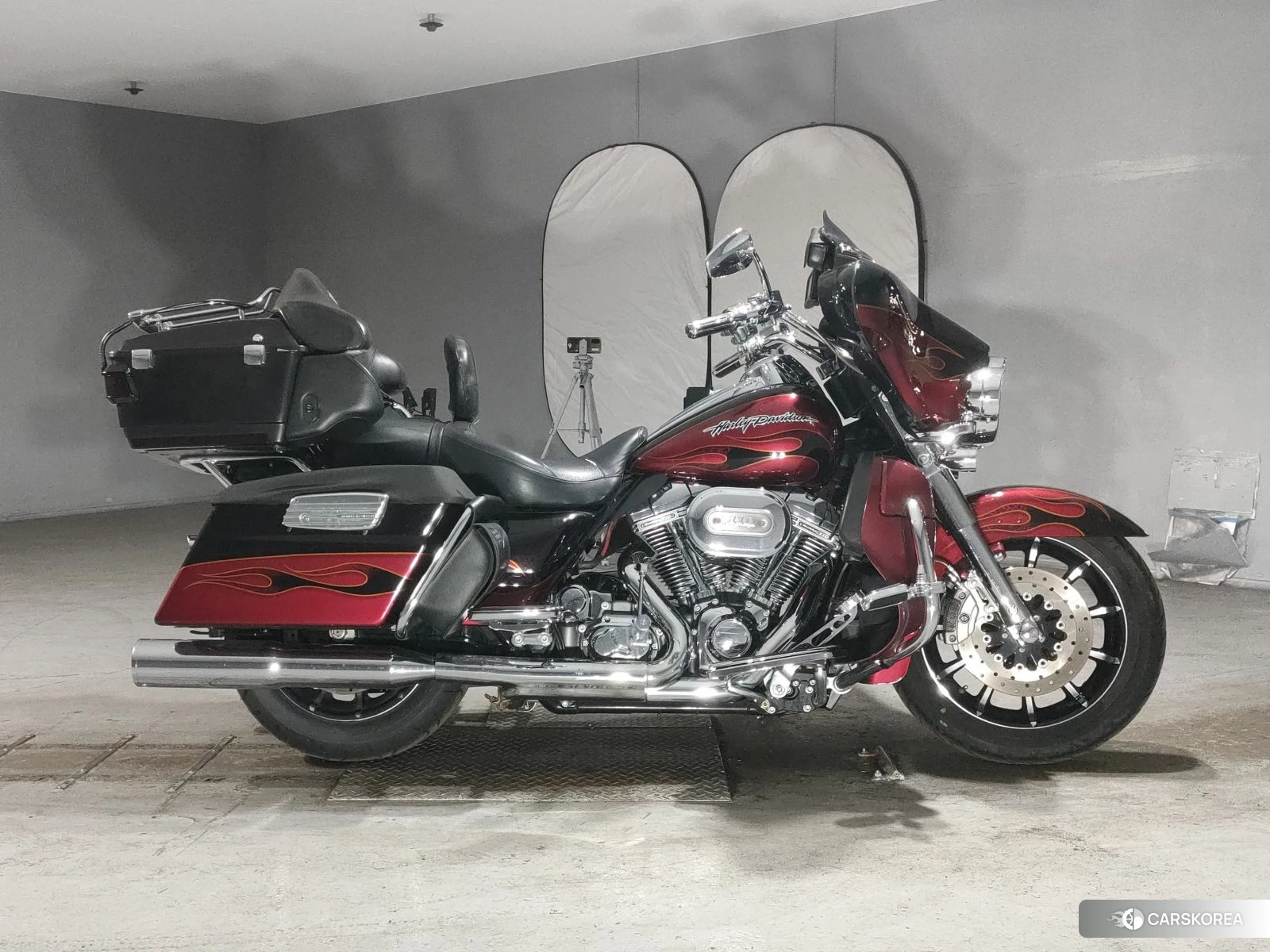 Harley-Davidson Electra Glide FLHTCUSE1800 CVO 2011 из Японии, фото 2