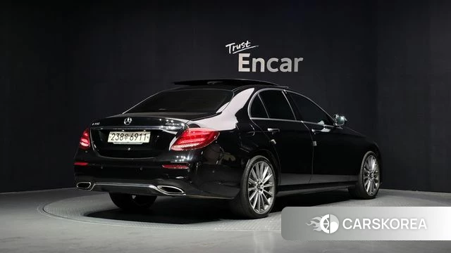 Mercedes-Benz E-Class W213 id 4459106 из Кореи 12