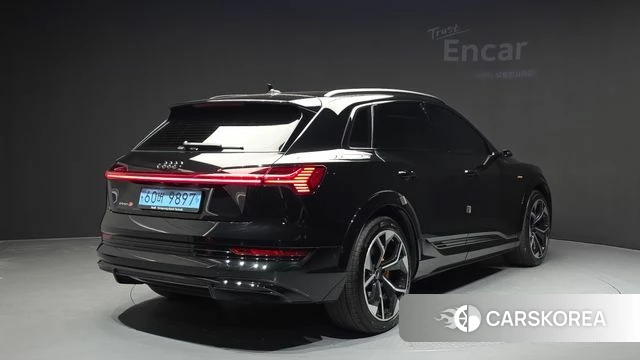 Audi e-Tron id 4463752 из Кореи 12