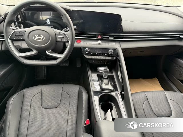 Hyundai Elantra 2024 Белый из Китая, фото 2