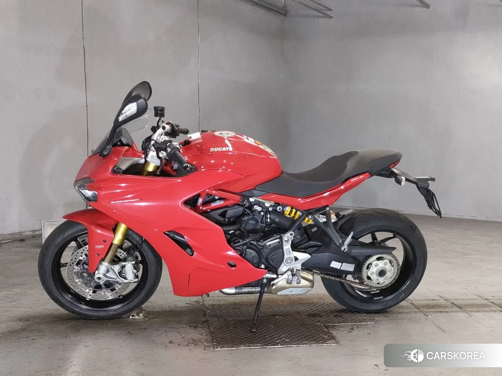 Проданный Ducati SUPERSPORT S 2017 из Японии
