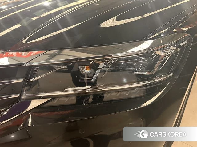 Volkswagen Passat id 4259698 из Китая 11