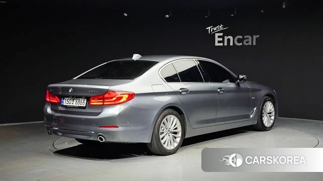 BMW 5 Series (G30) id 4390519 из Кореи 12