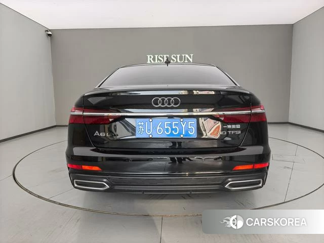 Audi A6L id 4307458 из Китая 9
