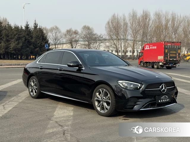 Mercedes-Benz E-class 2023 Черный из Китая, фото 2