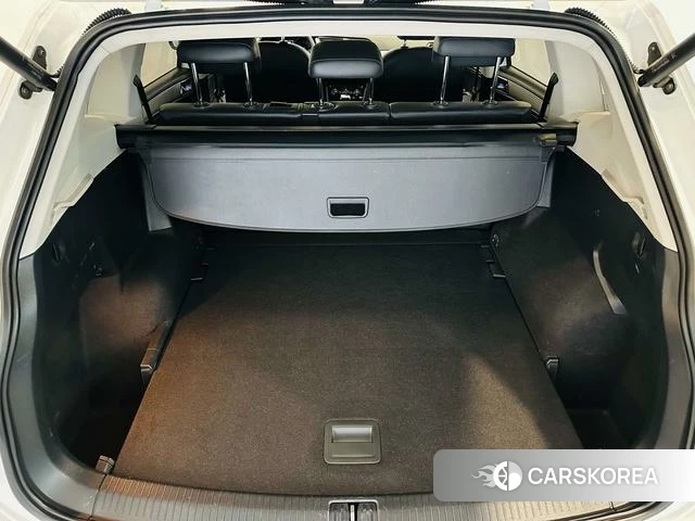 Volkswagen Tiguan L id 4236372 из Китая 8