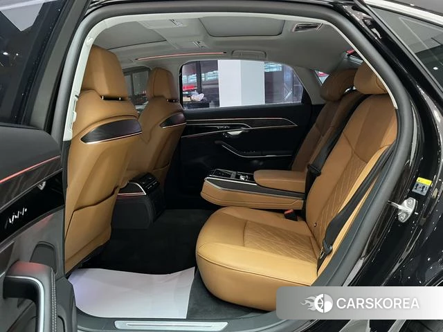Audi A8 id 3926971 из Китая 10