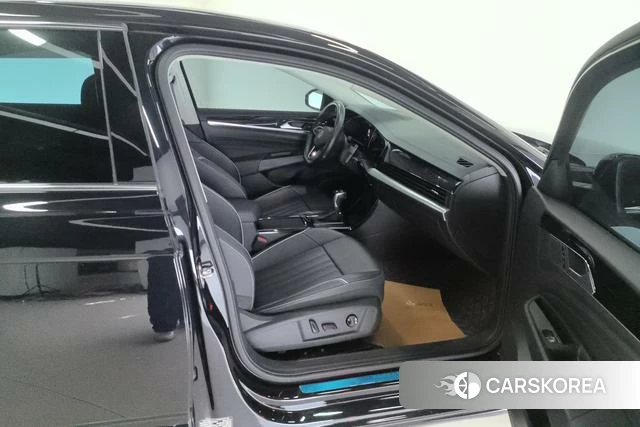 Volkswagen Passat id 4190445 из Китая 9