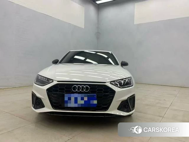 Audi A4L 2022 Белый из Китая, фото 2