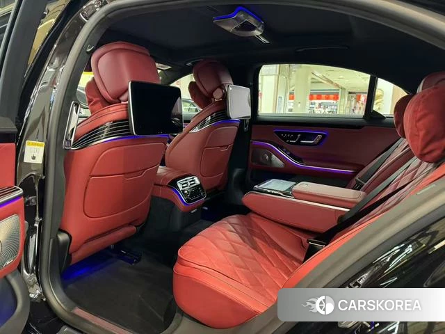 Mercedes-Benz S-class 2025 Черный из Китая, фото 2