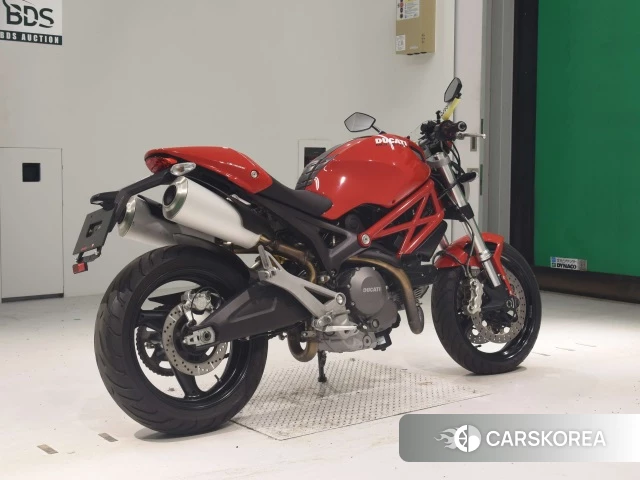 Проданный Ducati MONSTER 696 2013 из Японии, фото 2